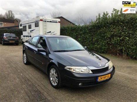 Renault Laguna - 1.8 16V 5 DEURS DE LUXE AUTOMAAT - 1