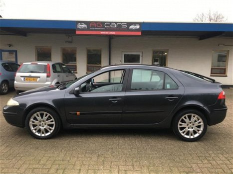 Renault Laguna - 1.8 16V 5 DEURS DE LUXE AUTOMAAT - 1