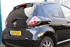 Toyota Aygo - 1.0-12V Dynamic Navigator |Nap|1e eigenaar|Airco|