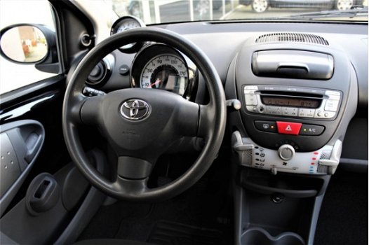 Toyota Aygo - 1.0-12V Dynamic Navigator |Nap|1e eigenaar|Airco| - 1