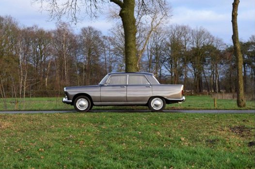 Peugeot 404 - Sedan 1.6 Berline Grand Tourisme – Gris Graphite – 133.003km – BJ1964 - 1