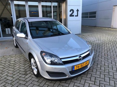 Opel Astra - 1.6 Executive NAVI AIRCO CRUISE INRUIL MOGELIJK - 1