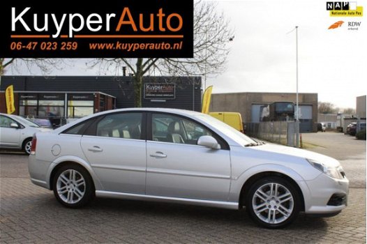 Opel Vectra GTS - 1.6-16V Executive NAVI CLIMATE GARANTIE - 1