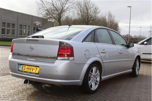 Opel Vectra GTS - 1.6-16V Executive NAVI CLIMATE GARANTIE - 1