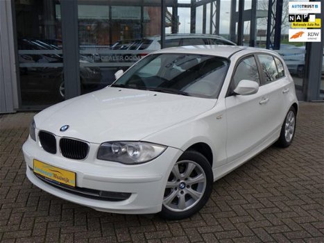 BMW 1-serie - 116i 5 Deurs Airco Lm.velgen Elec.pakket Pdc Stoelverwarming Radio/cd/aux - 1