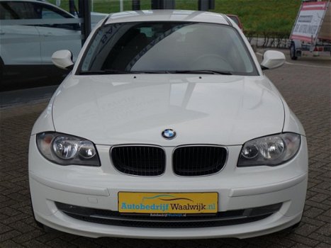 BMW 1-serie - 116i 5 Deurs Airco Lm.velgen Elec.pakket Pdc Stoelverwarming Radio/cd/aux - 1