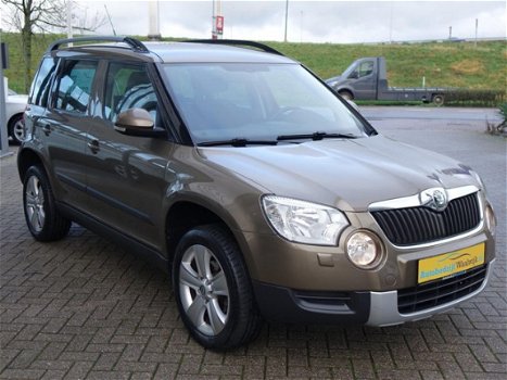 Skoda Yeti - 1.2 TSI Elegance Airco Pdc Lm.velgen Elec.pakket Stoelverwarming Radio/cd/aux - 1