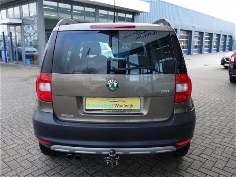 Skoda Yeti - 1.2 TSI Elegance Airco Pdc Lm.velgen Elec.pakket Stoelverwarming Radio/cd/aux - 1