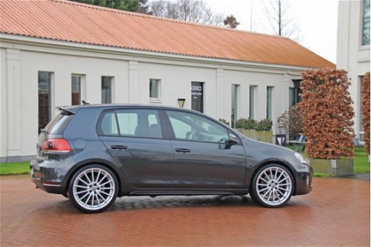 Volkswagen Golf - 2.0 GTD - NL auto - xenon - navigatie - cruise control - aut. inparkeren - climatr - 1