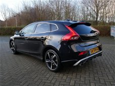 Volvo V40 - 2.0 D2 R-design Sport Ed. Panorama Leder Addaptive Harmann Kardon