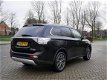 Mitsubishi Outlander - 2.0 PHEV Instyle X-Line 4x4 Leder Xenon Panorama - 1 - Thumbnail