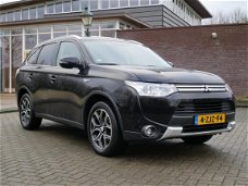 Mitsubishi Outlander - 2.0 PHEV Instyle X-Line 4x4 Leder Xenon Panorama