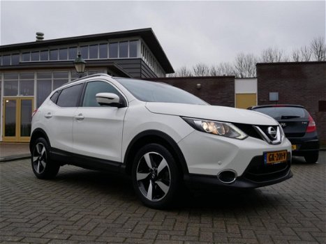 Nissan Qashqai - 1.5 dCi Design Edition Panorama Navi Camera 3D - 1