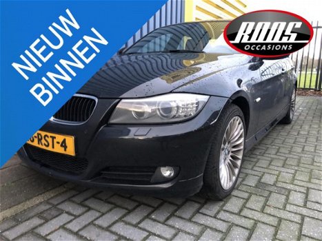 BMW 3-serie - 320i Luxury Line - 1