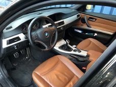 BMW 3-serie - 320i Luxury Line