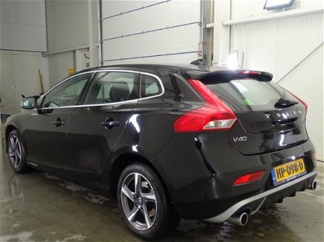 Volvo V40 - 2.0 D2 R-Design Business | navigatie | climate control | bluetooth | cruisecontrol | xen - 1