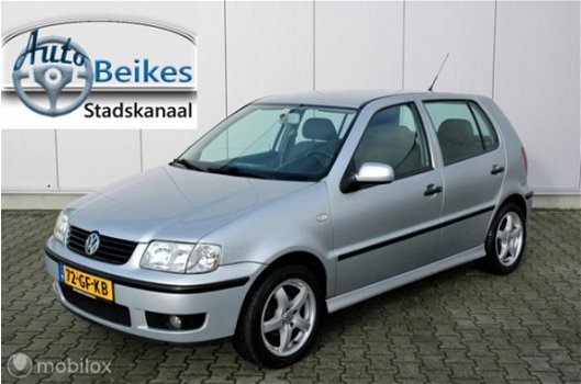 Volkswagen Polo - 1.4-16V Highline - 1