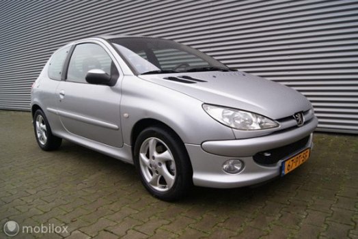 Peugeot 206 - 1.6-16V 3DRS Quiksilver INCL NW APK - 1