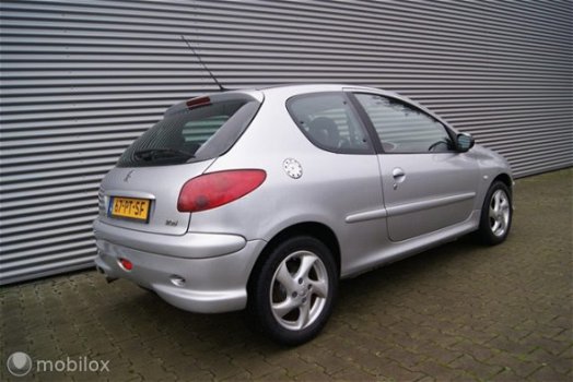 Peugeot 206 - 1.6-16V 3DRS Quiksilver INCL NW APK - 1