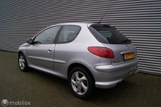 Peugeot 206 - 1.6-16V 3DRS Quiksilver INCL NW APK