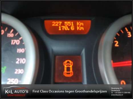 Renault Mégane Grand Tour - 2.0-16V Expression Comfort - 1