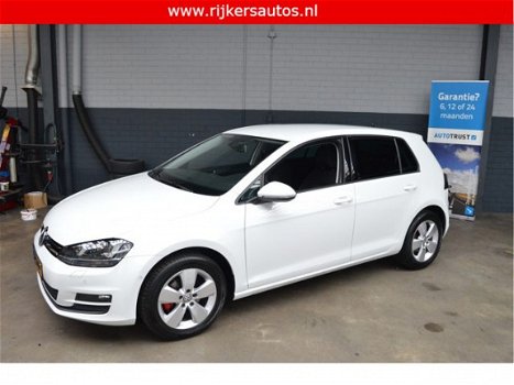 Volkswagen Golf - 1.2 TSI Highline 110pk 1e eigenaar, Foto's volgen Xenon, Actieve Cruise Control, N - 1