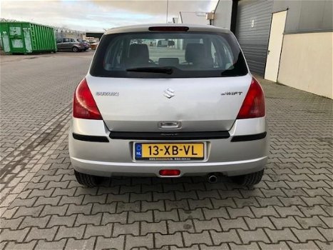 Suzuki Swift - 1.5 GLS 1ste eigenaar, Autmaat, 4 deur, weining km, Airco, Elek ramen, radio CD spele - 1