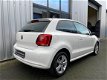 Volkswagen Polo - 1.2 highline match veel opties airco navi pdc cruise control stoelverwarming etc - 1 - Thumbnail