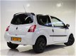 Renault Twingo - 1.2-16V Collection | Airco | Abd Onderhouden | Distributieriem verv in 2017 bij 120 - 1 - Thumbnail