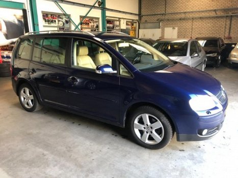 Volkswagen Touran - 2.0-16V FSI Highline rijdt en schakelt perfect - 1