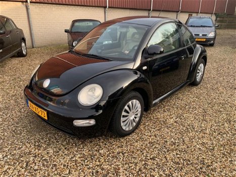 Volkswagen New Beetle - 2.0 Highline Benzine Vol optie’s airco Lederen bekleding Rijdt en schakelt p - 1