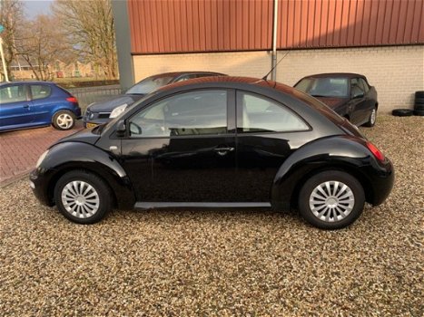 Volkswagen New Beetle - 2.0 Highline Benzine Vol optie’s airco Lederen bekleding Rijdt en schakelt p - 1