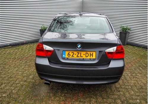 BMW 3-serie - 318i Business line CLIMA NAVI CRUISE PARKEER S - 1