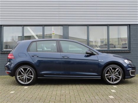 Volkswagen Golf - 1.4 TSI GTE Ex BTW Trekhaak | Navi | 18 inch - 1