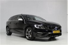 Volvo V60 - 2.4 D6 AWD Plug-In Hybrid R-Design Excl BTW / Schuifdak / Adaptieve Cruisecontrol / Xeno