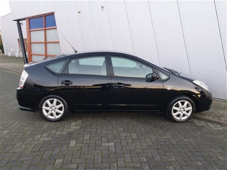 Toyota Prius - 1.5 VVT-i Hybrid Business Edition I CRUISE CONTROL I CLIMATE CONTROL I - 1