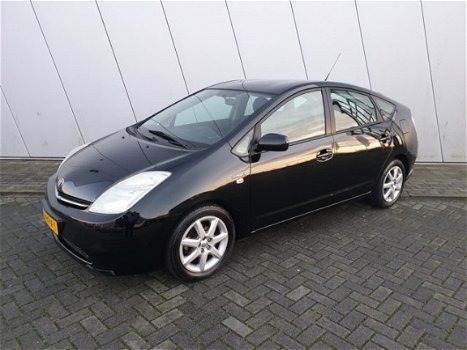 Toyota Prius - 1.5 VVT-i Hybrid Business Edition I CRUISE CONTROL I CLIMATE CONTROL I - 1