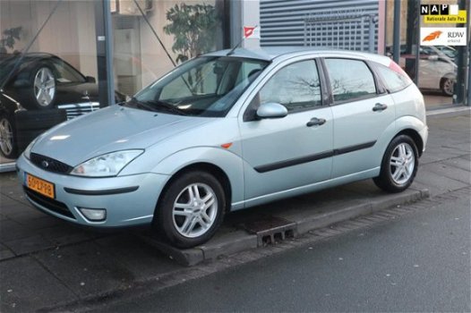 Ford Focus - 1.6-16V Collection - 1