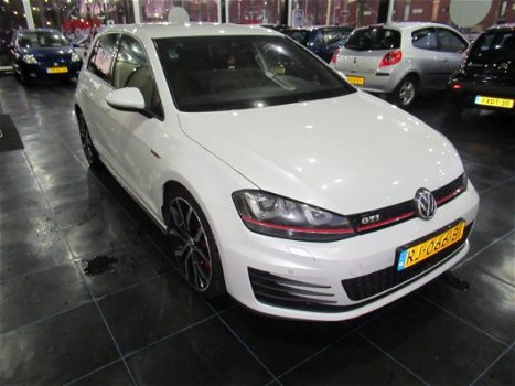 Volkswagen Golf - 2.0 GTI Perf. BOMVOL FULL OPTIES NAP✅ DEALER ONDERHOUDEN - 1