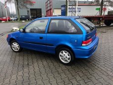 Suzuki Swift - 1.0 Summum