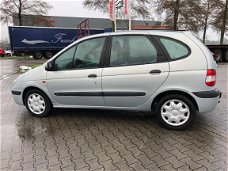 Renault Scénic - 1.6-16V RXE clima/175000 km/nap