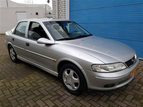 Opel Vectra - 1.8-16V Diamond Airco Elek Ramen Schuifdak N.A.P - 1