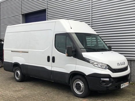 Iveco Daily - 35S16 160PK AUTOMAAT L2H2 Airco Trekgewicht 3500kg / Euro6 - 1