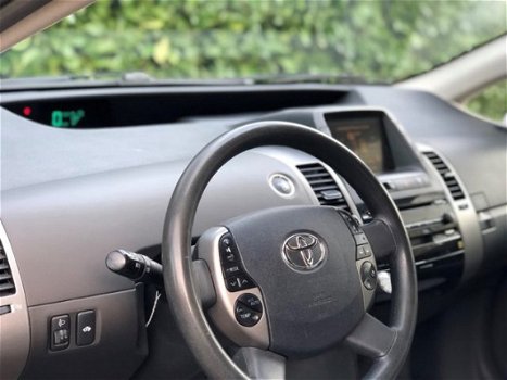 Toyota Prius - 1.5 VVT-i | Automaat | Business Edition | NAV | Nieuwe apk bij levering - 1