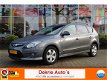 Hyundai i30 CW - 1.4i i-Drive Cool / AIRCO / AUDIO / EL. PAKKET / TREKHAAK / PDC / * APK 07-2020 - 1 - Thumbnail