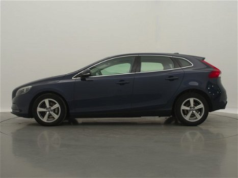 Volvo V40 - 2.0 D4 Summum Business / LEDER / NAVI / AIRCO-ECC / CRUISE CTR. / TREKHAAK / LMV - 1