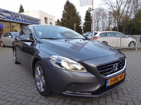 Volvo V40 - 1.6 T4 180PK Powershift Summum 57dKM|Panorama|Leder|Keyless|Xenon|Navi - 1