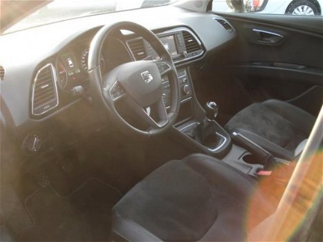Seat Leon - 1.6 TDI Ecomotive Lease Sport Navigatie - 1