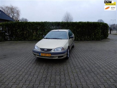 Toyota Avensis - 1.6-16V Linea Terra - 1