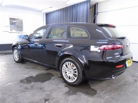 Alfa Romeo 159 Sportwagon - 2.2 JTS Selespeed TI NAVI./LEER. ZEER MOOI incl. NWE APK/GARANTIE - 1